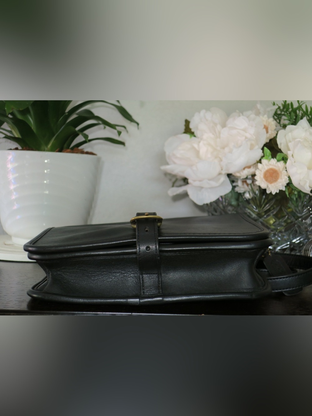 Vintage NYC Coach Black Saddle Pouch - Picture 5 of 10